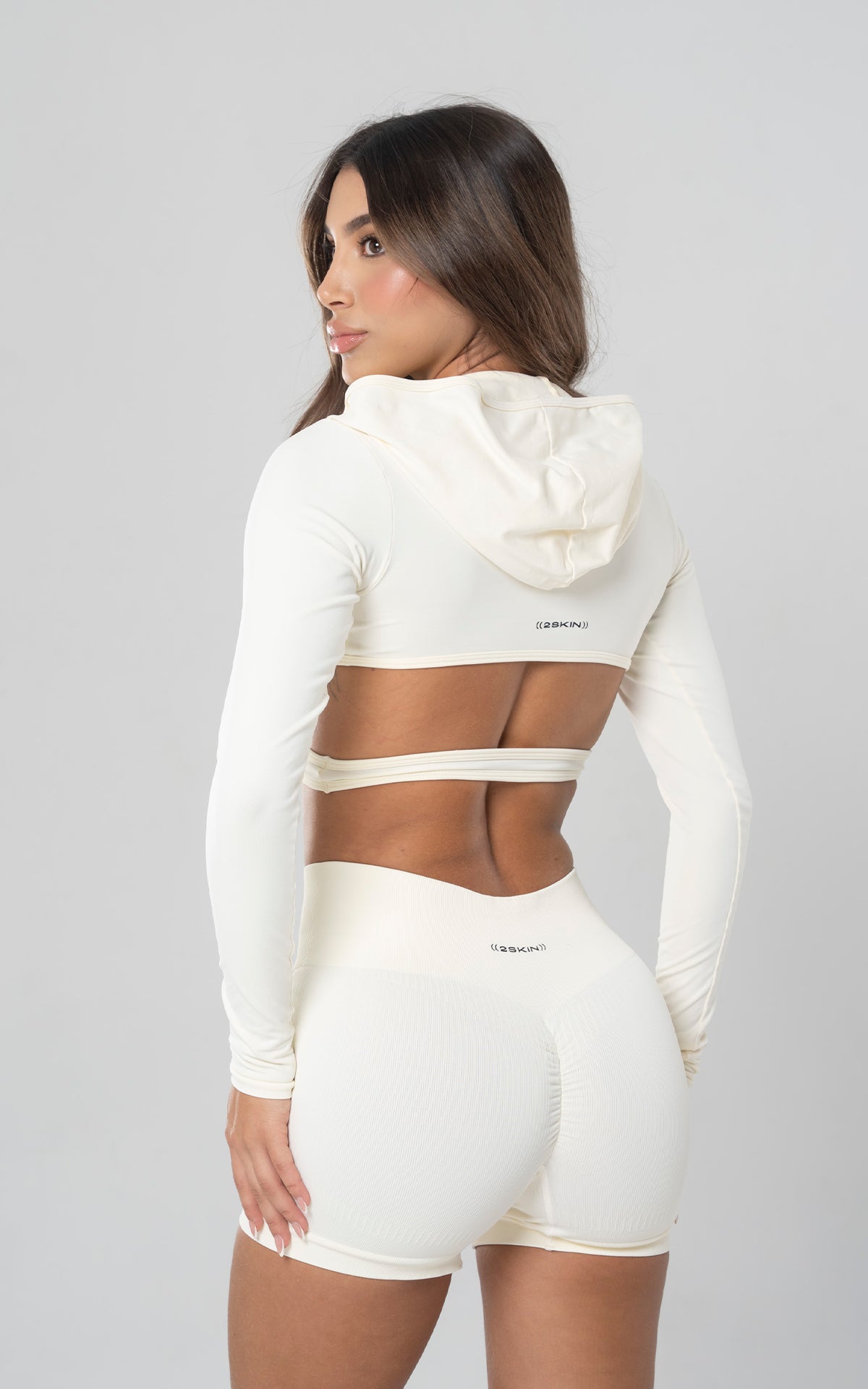 SHORT LUCE CON RUCHING CREMA 3.jpg