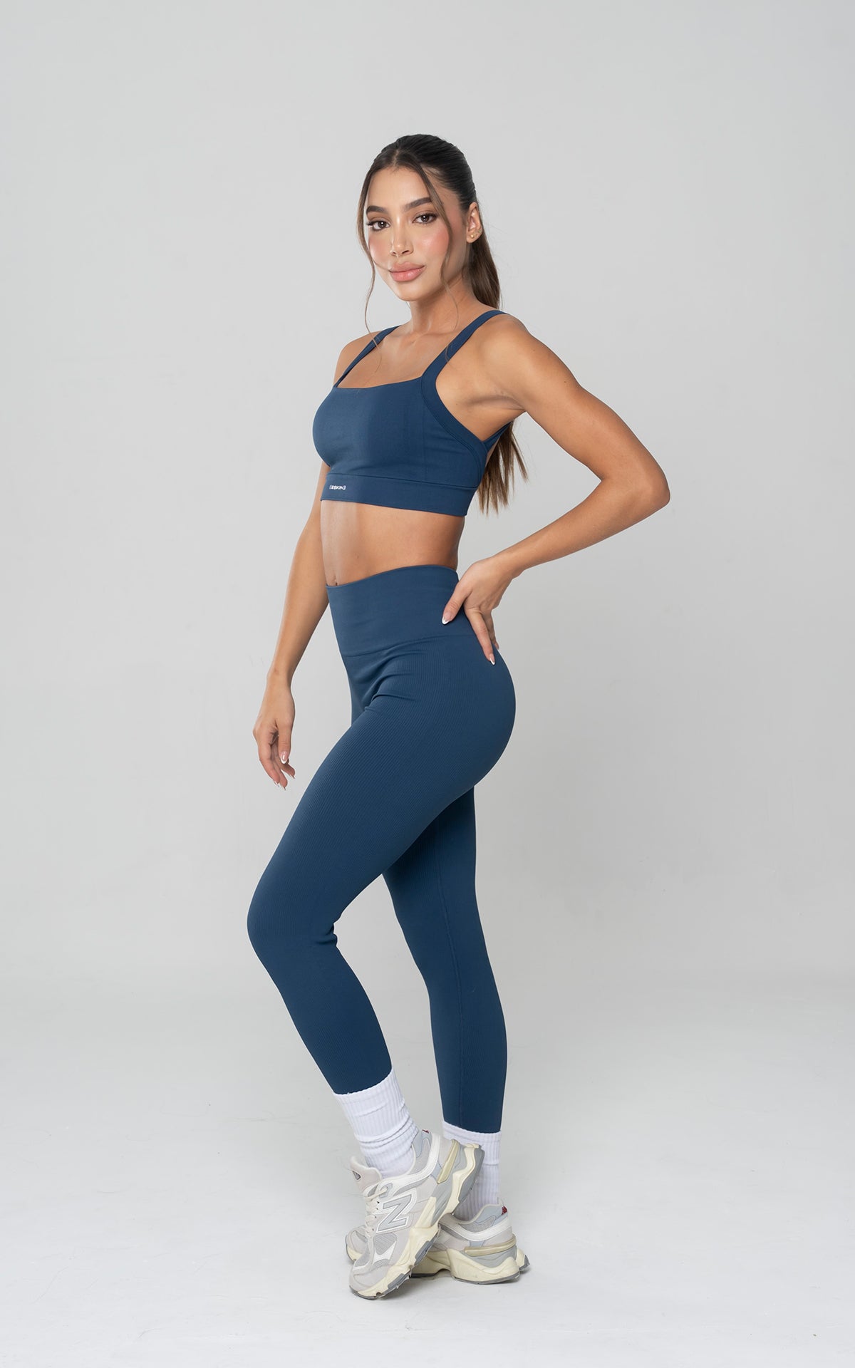 LEGGING ONDA CON RUCHING NAVY 2.jpg