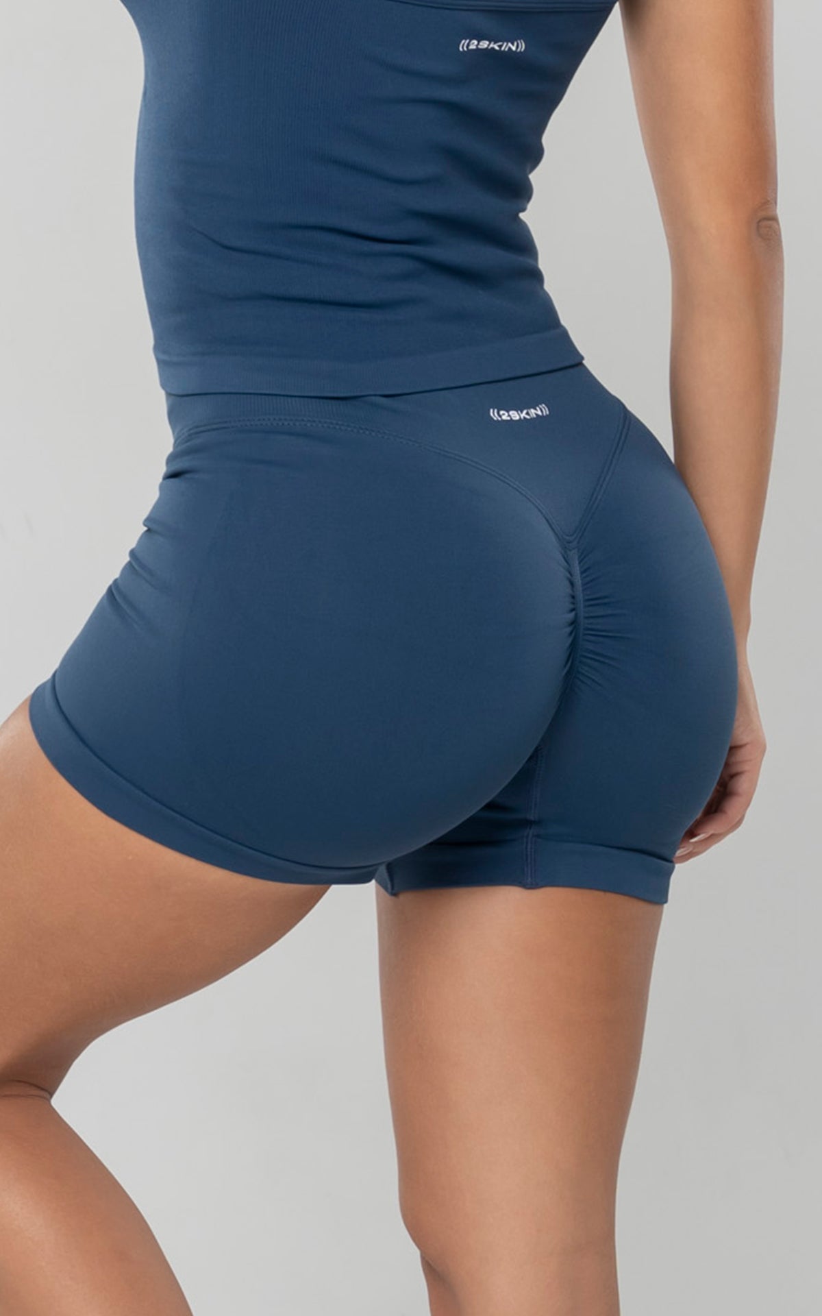 SHORT LIDA NAVY 4.jpg
