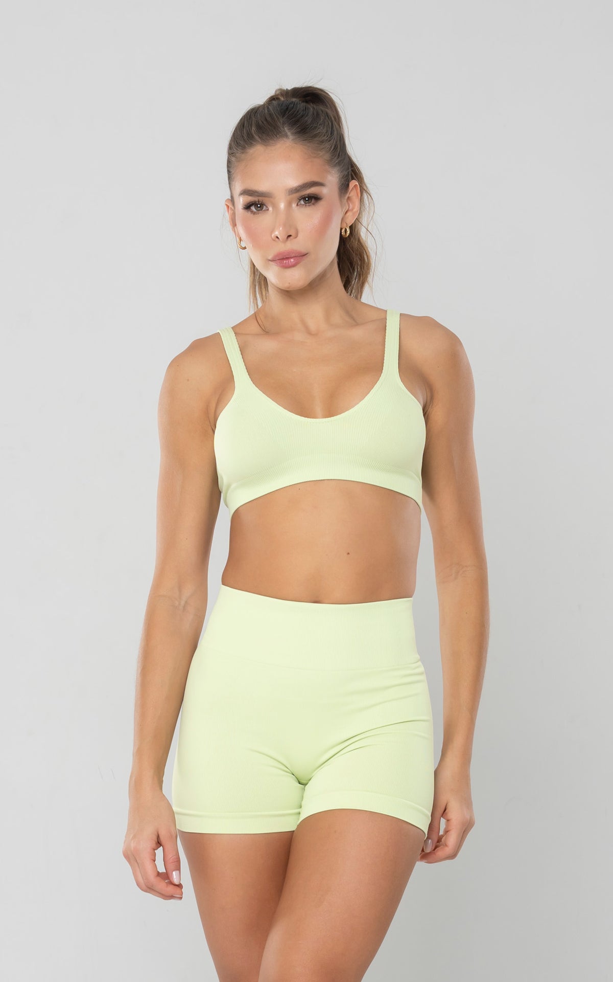 SHORT LUCE CON RUCHING PISTACHIO 1.jpg